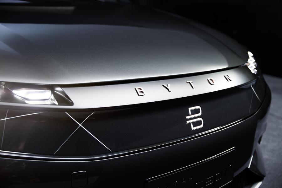 Логотип BYTON M-Byte Concept 2018 года  (фото 3 из 5)